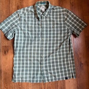 L.L. Bean Men's Durable Short Sleeve Olive Plaid Button Down Shirt. Size Large